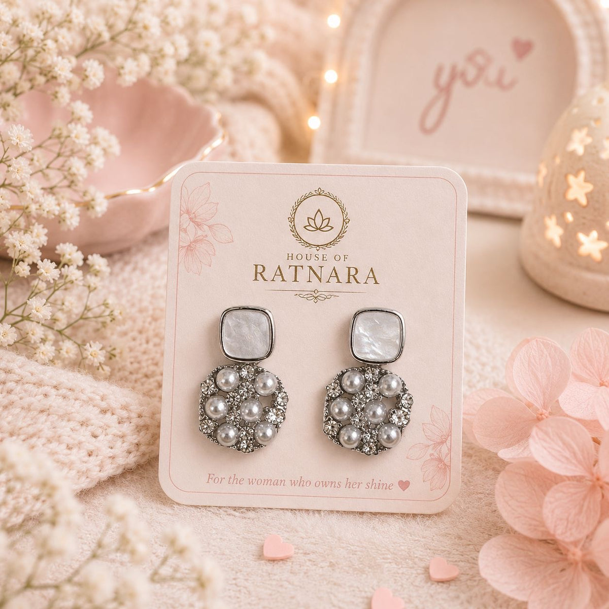Luna Pearl Earrings